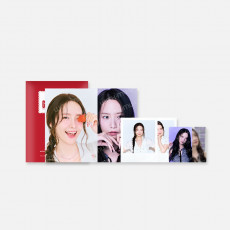 GIRLS' GENERATION - 2025 SM ARTIST SEASON’S GREETINGS OFFICIAL MD : PHOTO PACK (GIRLS' GENERATION Ver.) (YURI)