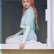 LIZ (IVE) - JUNE 2025 [POWERCIRCLES] (B ver)