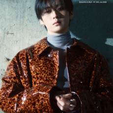 Lee Know (Stray Kids) - AUGUST 2025 [ESQUIRE] (A ver)