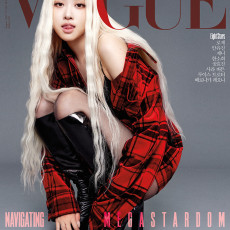 ROSÉ - AUGUST 2025 [VOGUE] SPECIAL COVER (D ver)
