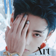 V (BTS) - 2025 [W KOREA] Vol.9 (F ver)