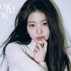 JANG WONYOUNG (IVE) - DICON VOLUME N°31 JANG WONYOUNG ONE AND ONLY (A ver.)