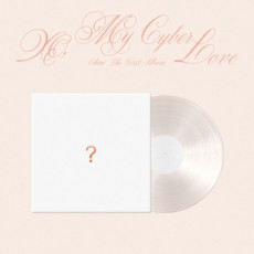 CHUU - The First Album [XO, My Cyberlove] (LP Ver.)