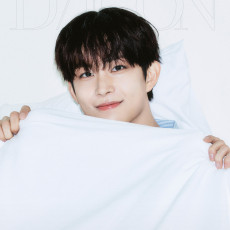 ALPHA DRIVE ONE - DICON VOLUME Nº33 ALPHA DRIVE ONE : HEARTS GROW ONE (GEONWOO) + PHOTOCARD ON-PACK
