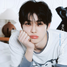 ALPHA DRIVE ONE - DICON VOLUME Nº33 ALPHA DRIVE ONE : HEARTS GROW ONE (SANGHYEON) + PHOTOCARD ON-PACK
